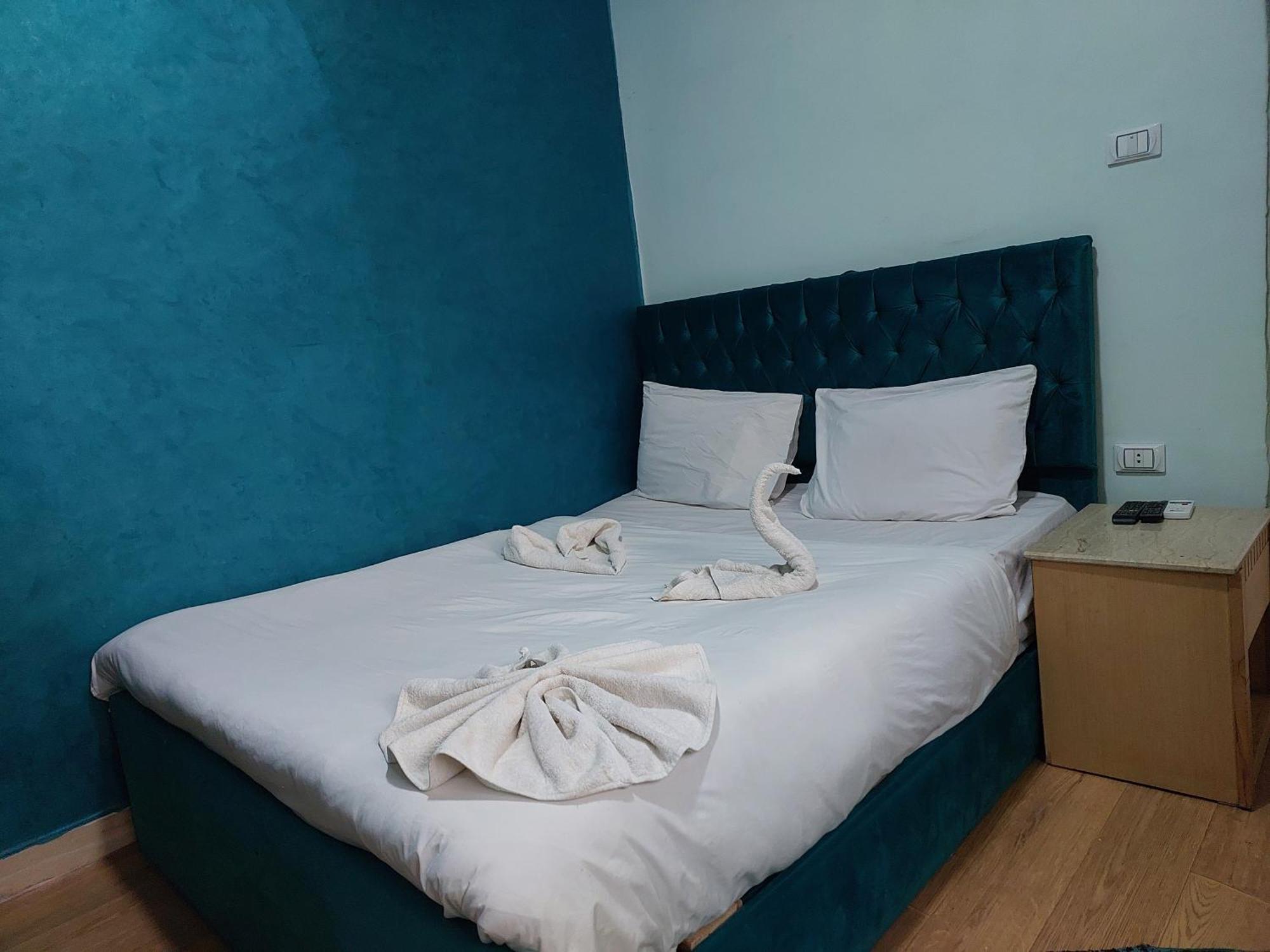 Anubis Kingdom Pyramids Hostel Kafrat al Jabal ภายนอก รูปภาพ