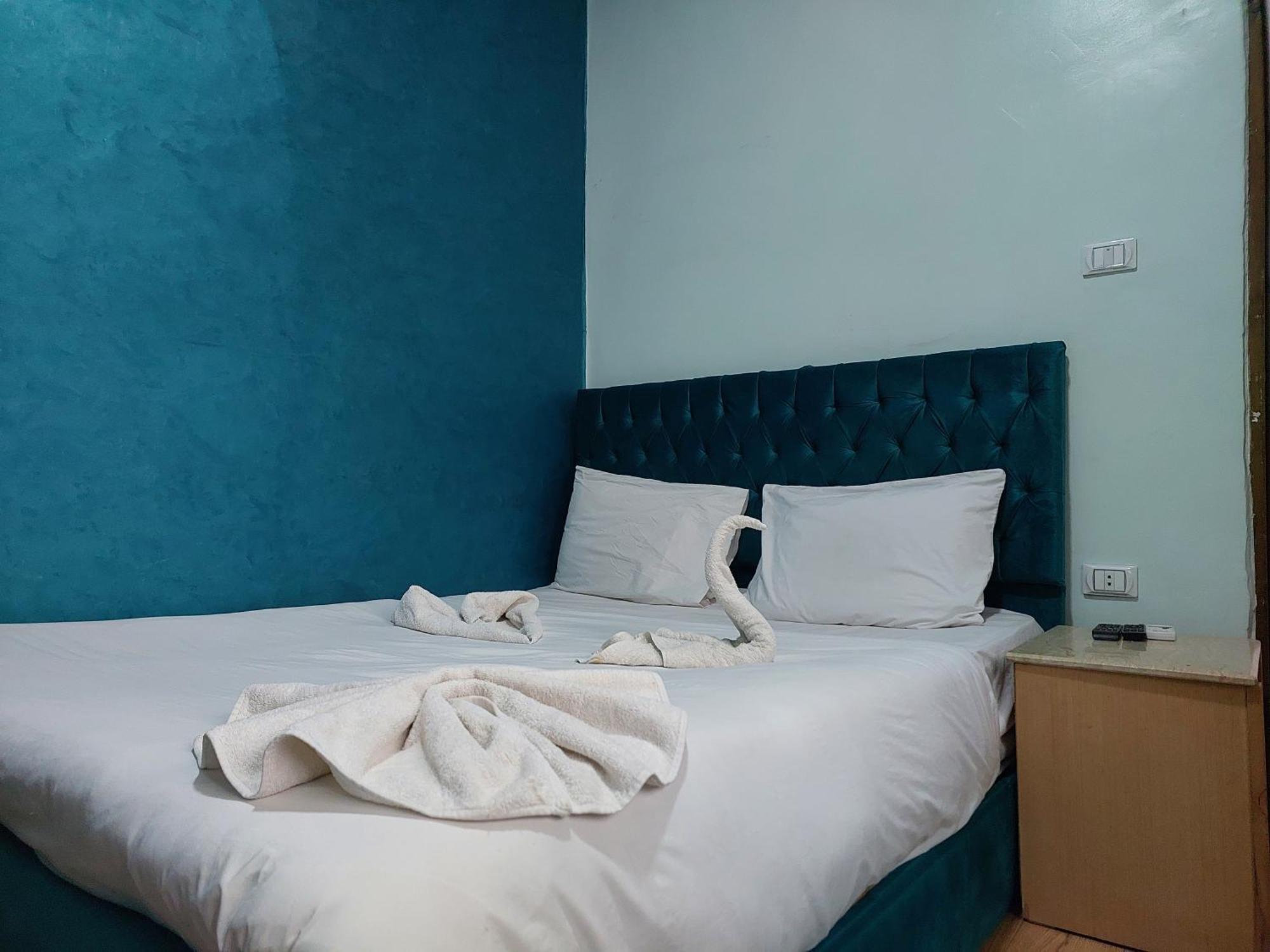Anubis Kingdom Pyramids Hostel Kafrat al Jabal ภายนอก รูปภาพ