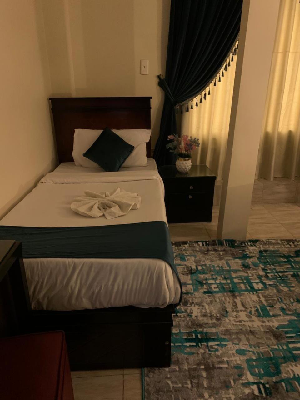 Anubis Kingdom Pyramids Hostel Kafrat al Jabal ภายนอก รูปภาพ