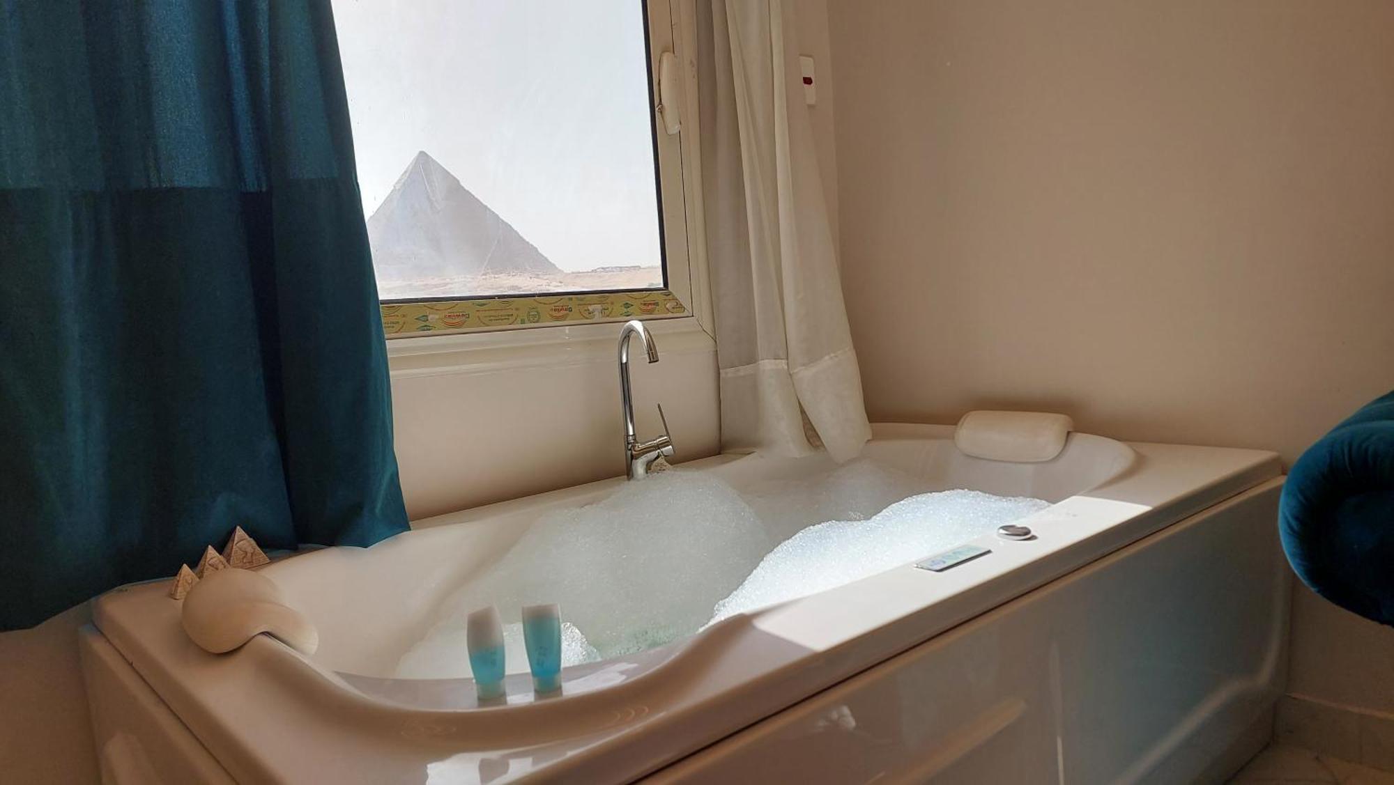 Anubis Kingdom Pyramids Hostel Kafrat al Jabal ภายนอก รูปภาพ