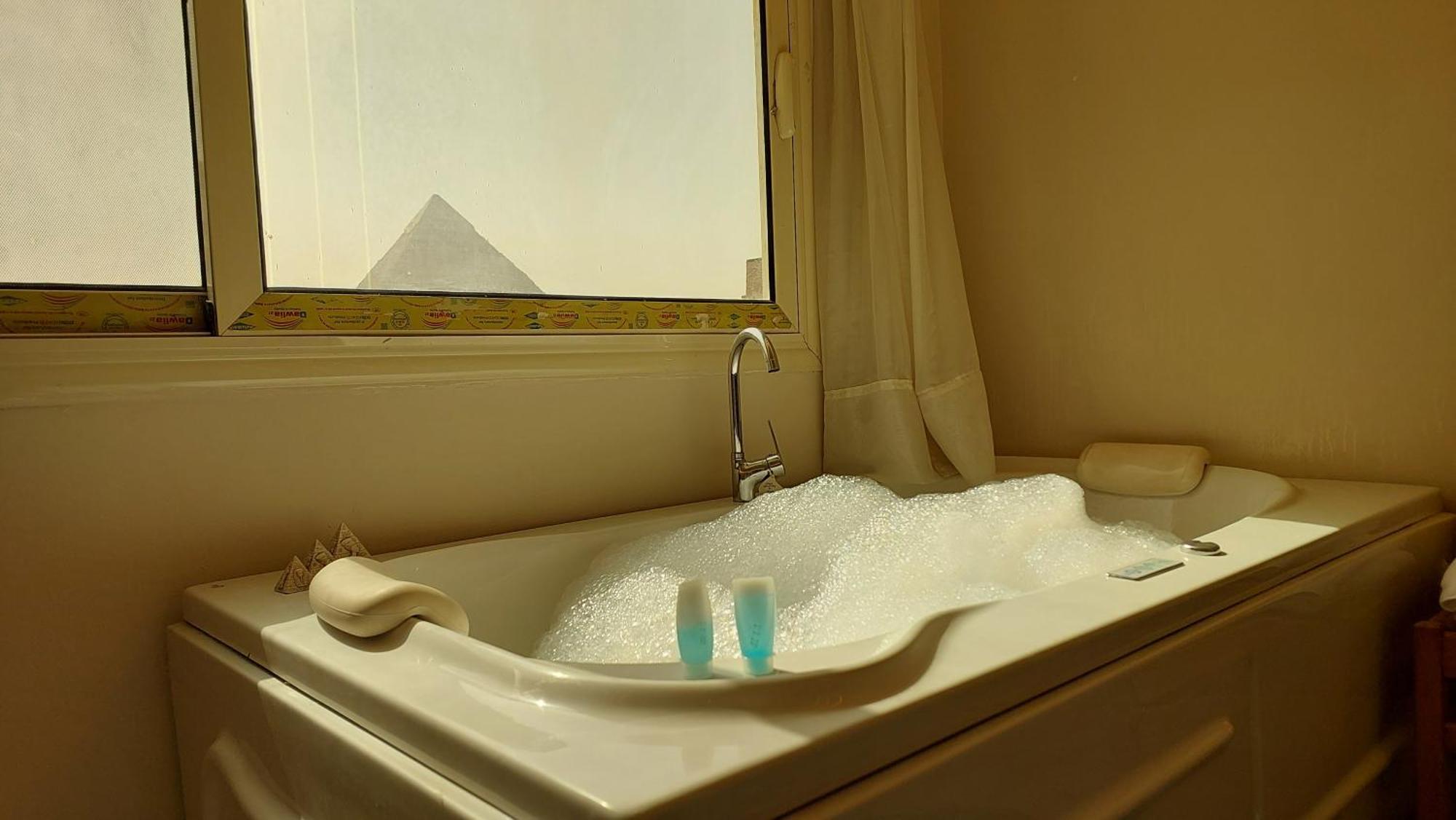 Anubis Kingdom Pyramids Hostel Kafrat al Jabal ภายนอก รูปภาพ